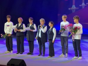 День рождения Гимназии: взгляд со сцены и из зала